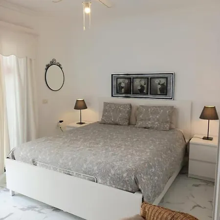 Atlantic View.apartment.3 Pools. Terraces. Wifi ארונה