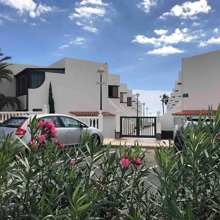 Atlantic View.apartment.3 Pools. Terraces. Wifi דירה